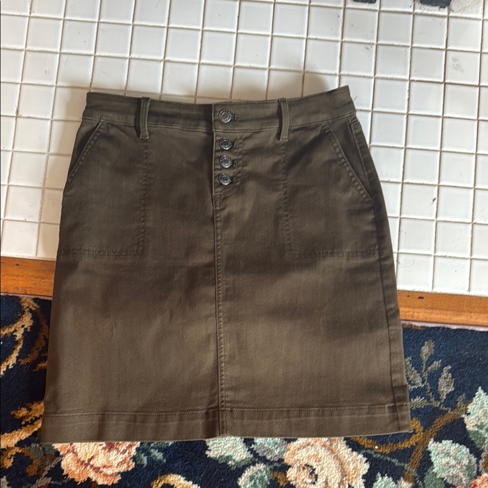 Talbots above  Knee denim  Pencil‎ Skirt in dark khaki green. Worn 1x- perfect !
